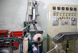 電纜線廠家-生產設備(八)